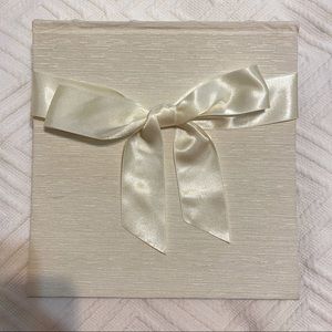 New CR Gibson Ivory Wedding Photo Album 50 pages. For 4x6 in.